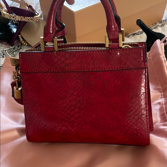 GUESS Red Handbag - Picture 2 of 3